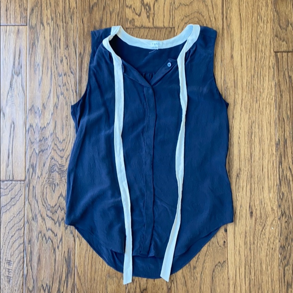 T baton silk shirt xs
